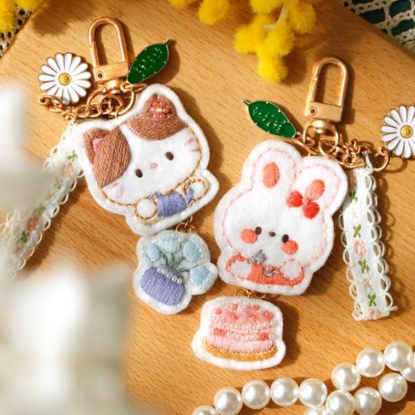 Animal Keyring Diy Embroidery Kit (Various Designs)  |  Gizmos & Toys