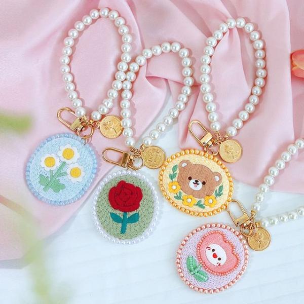 Diy Cartoon Keyring Embroidery Kit  |  Gizmos & Toys