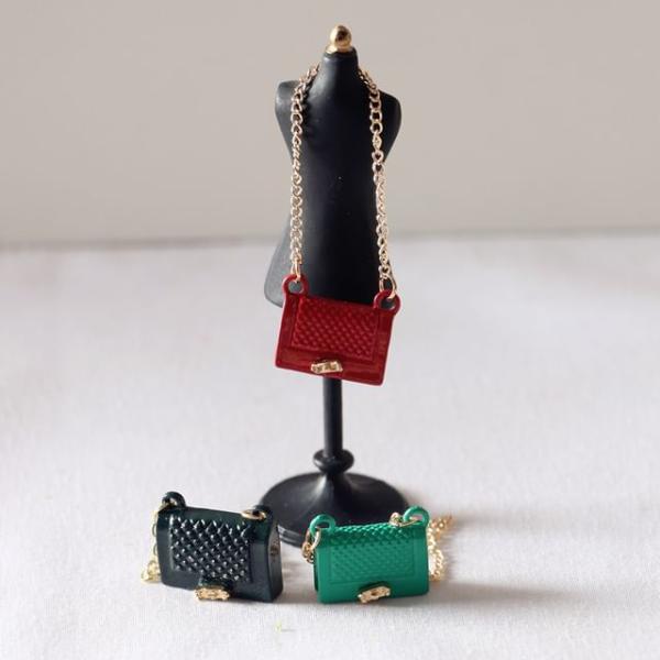 Dollhouse Miniature Handbag  |  Gizmos & Toys