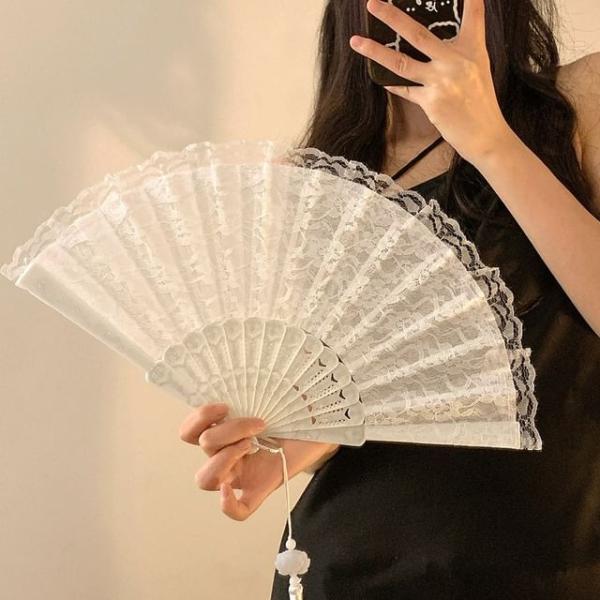 Lace Hand Fan  |  Outdoor Essentials